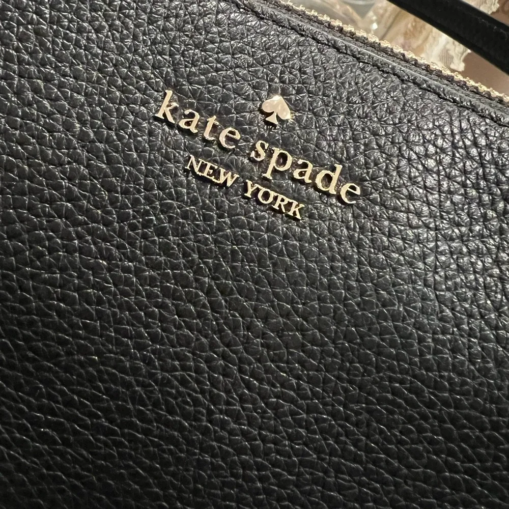 Kate Spade New York LEILA TRIPLE GUSSET CROSSBODY